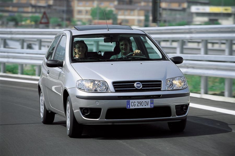  Fiat Punto 3-Door (188) 2003 года  (фото 1 из 30)
